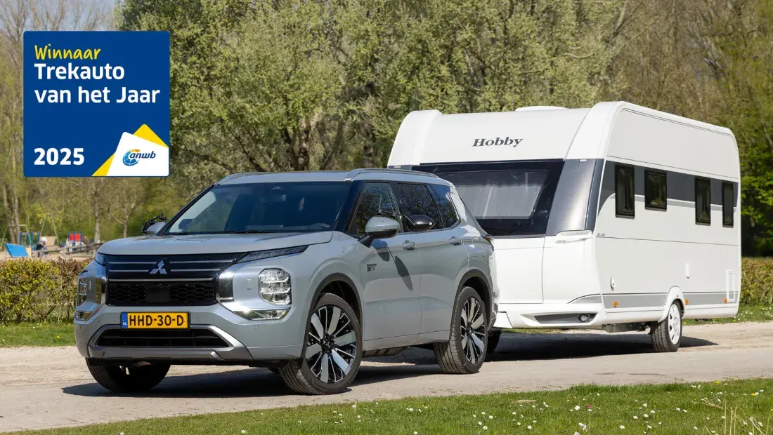 Outlander trekauto